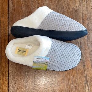 Memory Foam Cozy Slippers NWT